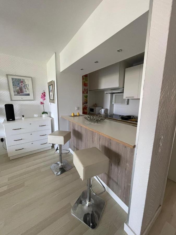 Apartamento Las Americas อาโรนา ภายนอก รูปภาพ